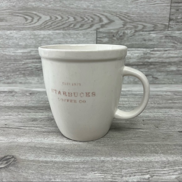 Starbucks Coffee/Tes Holiday 2007 EST 1971 White Large 18 oz Mug/Cup Letters - Picture 1 of 4